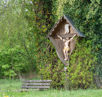 fileadmin/roha/images_galerie/kirche_religion/Saaldorf/KKKM-SAALD-GROSSG-0001-D-roha-Wegkreuz-Saaldorf-Grossgerstetten.png