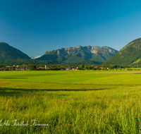 fileadmin/roha/images_galerie/orte_landschaft/Piding/PID-PAN-0002-PP2-D-roha-Piding-Panorama-Untersberg-Lattengebirge.png