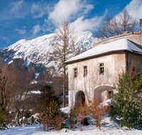 fileadmin/roha/images_galerie/orte_landschaft/Bad_Reichenhall/BAD-REI-GRUT-0001-1-D-roha-Bad-Reichenhall-Burg-Gruttenstein-Winter-Hochstaufen.png