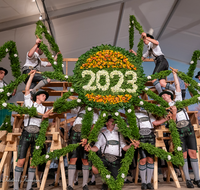 fileadmin/roha/images_galerie/orte_landschaft/Teisendorf/Gaufest-GauverbandI-Freitag14.-Sonntag23.Juli2023/BR-GAUFEST-TEIS-2023-2-2219-4-D-roha-Tracht-Gaufest-Teisendorf.png