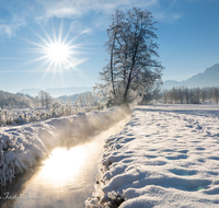 fileadmin/roha/images_galerie/stimmung-Sonne/STIM-TEI-KARL-WI-0020-0921-1-D-roha-Stimmung-Winter-Sonne-Teisendorf-Karlsbach.png