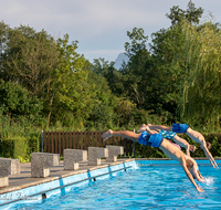 fileadmin/roha/images_galerie/orte_landschaft/Teisendorf/Schwimmbad/TEI-SCHWIMMB-2018-1855-02-D-roha-Teisendorf-Schwimmbad.png