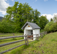 fileadmin/roha/images_galerie/kirche_religion/Teisendorf/Freidling-Berg-Stoisseralm/KKKM-TEIS-BERG-HASL-0002-D-roha-Kapelle-Teisendorf-Haslach.png