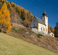 fileadmin/roha/images_galerie/orte_landschaft/Lungau/LUNG-ST-MICH-EGID-0001-D-roha-Lungau-St-Michael-Egidikirche-Herbst.png