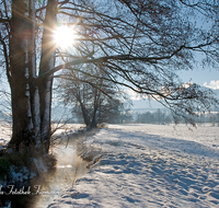 fileadmin/roha/images_galerie/Winter/STIM-TEI-KARL-WI-0006-D-roha-Stimmung-Winter-Sonne-Teisendorf-Karlsbach-Schnee-Bach.png