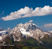 fileadmin/roha/images_galerie/orte_landschaft/Berchtesgaden/Watzmann/BGD-WATZ-0026-D-roha-Berchtesgaden-Watzmann-Gipfel-Wolken-Fruehling.png