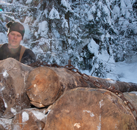 fileadmin/roha/images_galerie/Landwirtschaft/Forst-Holzknecht/HOLZKNE-HAM-0015-1220-02-D-roha-Holzknecht-Schlitten-Winter-Siegsdorf-Hammer-Winterzug.png