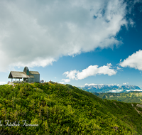 fileadmin/roha/images_galerie/orte_landschaft/Bergen/BERG-HOCHF-0001-D-roha-Bergen-Hochfelln-Gipfel-Kapelle.png