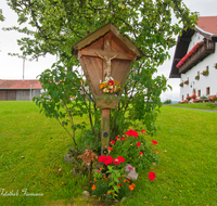 fileadmin/roha/images_galerie/kirche_religion/Neukirchen/KKKM-NEUK-HOCHH-0004-D-roha-Wegkreuz-Neukirchen-Hochhorn.png