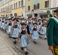 fileadmin/roha/images_galerie/orte_landschaft/Teisendorf/Gaufest-GauverbandI-Freitag14.-Sonntag23.Juli2023/BR-GAUFEST-TEIS-2023-3-1156-01-D-roha-Tracht-Gaufest-Teisendorf.png