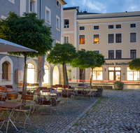 fileadmin/roha/Lieblingsbilder-making/making-of/LAUF-STADT-MAR-PL-NA-0001-2131-D-P1-roha-Laufen-Marienplatz-Brunnen-Nacht.png