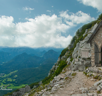 fileadmin/roha/images_galerie/kirche_religion/Bad_Reichenhall/BAD-REI-HOCHST-KAP-0001-P-H-D-roha-Bad-Reichenhall-Hochstaufen-Kapelle-Himmel.png