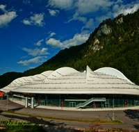 fileadmin/roha/images_galerie/orte_landschaft/Inzell/INZ-EISSTAD-0001-D-roha-Inzell-Eis-Stadion.png