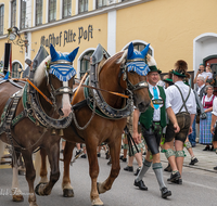 fileadmin/roha/Gautrachtenfest/Bilderglalerie/Gaufest-2023/Festsonntag/BR-GAUFEST-TEIS-2023-3-1158-03-D-roha-Tracht-Gaufest-Teisendorf.png