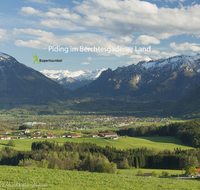 fileadmin/roha/images_galerie/Hintergrund-Download/1280x1024/PID-STROBL-0002-D-roha-Piding-_Strobl-Alm-Panorama-Untersberg-Lattengebirge-Steinernes-Meer-Fruehling.jpg