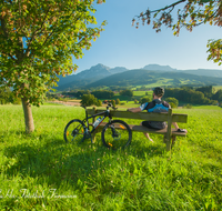 fileadmin/roha/images_galerie/Freizeit-Sport/Mountainbike-Radfahren/SPO-MOUN-ANG-0005-D-roha-Sport-Mountainbike-Radfahren-Anger-Hochstaufen-Zwiesel-Hoeglwoerth-Bank.png