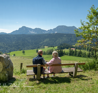 fileadmin/roha/images_galerie/Freizeit-Sport/Wandern/WAN-ANG-NEUH-0004-D-roha-Wandern-Anger-Neuhaus-Bank-Hochstaufen-Zwiesel.png