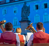 fileadmin/roha/images_galerie/musik/Blasmusik/MU-BLA-LAUF-KON-2019-2110-01-D-roha-Laufen-Musikkapelle-Standkonzert-Rupertusplatz.png