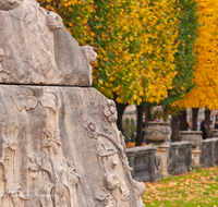 fileadmin/roha/images_galerie/orte_landschaft/Salzburg/Mirabell-Zwergerlgarten/SA-MIRA-GART-0004-4-D-roha-Salzburg-Mirabell-Schloss-Garten-Marmor-Statue.png