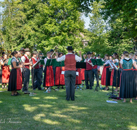 fileadmin/roha/Gautrachtenfest/Bilderglalerie/Gaufest-2023/Gauheimatabend/BR-GAUFEST-TEIS-2023-2-1711-1-D-roha-Tracht-Gaufest-Teisendorf-Standkonzert-Musikkapelle.png