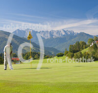 fileadmin/roha/images_galerie/orte_landschaft/Koessen/KOESS-PET-GOLF-0001-D-roha-Koessen-Peternhof-Golf_Kopie.jpg