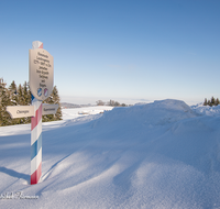 fileadmin/roha/images_galerie/Winter/LANDA-GRENZE-WI-0008-D-roha-Landart-Grenze-Winter-Bayern-Chiemgau-Salzburg-Rupertiwinkel-historisch-Teisendorf-Siegsdorf.png