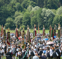 fileadmin/roha/Gautrachtenfest/Bilderglalerie/Gaufest-2023/Festsonntag/BR-GAUFEST-TEIS-2023-3-1051-D-roha-Tracht-Gaufest-Teisendorf.png