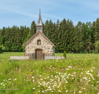 fileadmin/roha/images_galerie/kirche_religion/Teisendorf/KKKM-TEIS-RUECK-MO-0029-D-roha-Kapelle-Teisendorf-Moosham.png