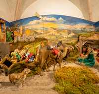 fileadmin/roha/images_galerie/brauchtum/Weihnachten-Krippen/Laufen/Laufen-Stiftskirche-Turmkapelle/BR-WEIH-KRI-LAUF-TK-01-1714-D-M-roha-Brauchtum-Weihnachten-Krippe-Stiftskirche-Laufen.png