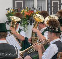 fileadmin/roha/images_galerie/musik/Blasmusik/Piding/MU-BLA-PID-STA-1953-01-D-roha-Musik-Blasmusik-Musikkapelle-Piding-Standkonzert.png