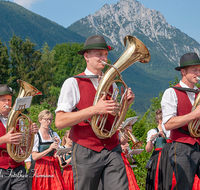 fileadmin/roha/images_galerie/musik/Blasmusik/Teisendorf-Neukirchen-Weildorf/MU-BLA-TEIS-PID-2018-0945-04-02-D-roha-Musik-Blasmusik-Teisendorf-Piding-Festzug.png