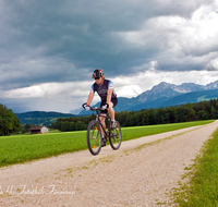 fileadmin/roha/images_galerie/orte_landschaft/Teisendorf/SPO-MOUN-TEIS-0016-D-roha-Sport-Mountainbike-Teisendorf-Hochstaufen-Zwiesel-Feldweg.png