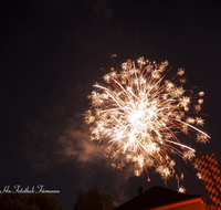 fileadmin/roha/images_galerie/brauchtum/Feuerwerk/FEU-WER-0024-D-roha-Feuerwerk-Rakete-Pyrotechnik.png