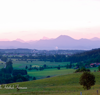 fileadmin/roha/images_galerie/orte_landschaft/Teisendorf/Oberteisendorf/SO-AU-SURT-0012-D-roha-Sonnenaufgang-Surtal-Teisendorf-Salzburg-Panorama-Stimmung.png