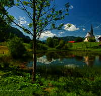 fileadmin/roha/images_galerie/orte_landschaft/Inzell/INZ-EINS-0011-D-roha-Inzell-Einsiedl-Weiher-Kirche.png