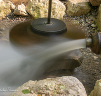 fileadmin/roha/images_galerie/wasser/AINR-KUGLM-0002-D-roha-Ainring-Kugelmuehle-Wasser-Marmor.png