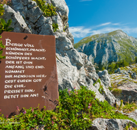 fileadmin/roha/images_galerie/kirche_religion/Berchtesgaden/KKKM-BGD-JEN-0003-D-roha-Spruch-Tafel-Berchtesgaden-Jenner-Gipfel.png