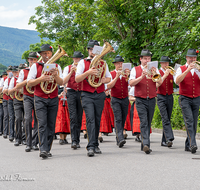 fileadmin/roha/images_galerie/brauchtum/Fronleichnam/Fronleichnam-Teisendorf/BR-FRON-TEI-PROZ-0101-2019-1026-D-roha-Brauchtum-Fronleichnam-Prozession-Teisendorf-Musikkapelle.png