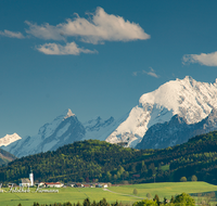 fileadmin/roha/images_galerie/orte_landschaft/Saaldorf/LANDS-SILL-0015-D-roha-Landschaft-Saaldorf-Sillersdorf-Ulrichshoegl-Johannishoegl-Watzmann-Lattengebirge.png