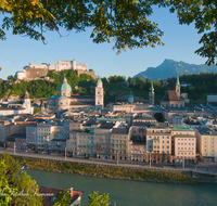 fileadmin/roha/images_galerie/orte_landschaft/Salzburg/SA-ALTST-0014-D-roha-Salzburg-Altstadt-Festung-Hohensalzburg-Salzach-Untersberg.png