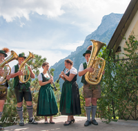 fileadmin/roha/images_galerie/musik/Blasmusik/Piding/MU-BLA-PID-ALM-1344-03-D-roha-Musik-Blasmusik-Musikkapelle-Piding-Steineralm-Almfest.png