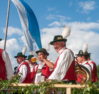 fileadmin/roha/images_galerie/orte_landschaft/Teisendorf/Weildorf/Weildorf-Trachtenfest/BR-TRACHT-FEST-WEIL-18062017-0846-01-D-roha-Brauchtum-Trachtenfest-Weildorf-Musikkapelle.png