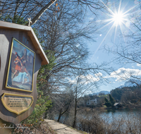 fileadmin/roha/images_galerie/kirche_religion/Anger/Hoeglwoerth-Kreuzweg/KKKM-ANG-HOEGLW-KR-3-0007-D-roha-Kreuzweg-Station-Anger-Hoeglwoerth-See.png