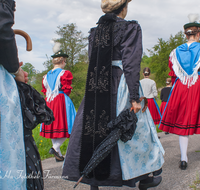 fileadmin/roha/images_galerie/brauchtum/Tracht/Trachtenwallfahrt_Raiten/BR-TRACH-WALL-RAI-0070-D-roha-Brauchtum-Tracht-Trachtenwallfahrt-Raiten-Chiemgau-Alpenverband-Blumenwiese.png