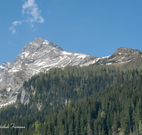 fileadmin/roha/images_galerie/orte_landschaft/Berchtesgaden/Watzmann/BGD-WATZ-0027-0-04-D-roha-Berchtesgaden-Watzmann-Gipfel-Fruehling.png