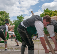 fileadmin/roha/images_galerie/brauchtum/Maibaum/Teisendorf/BR-MAIB-TEI-0100-2015-1251-01-D-roha-Brauchtum-Maibaum-Teisendorf-Aufstellen-Marktplatz.png