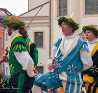 fileadmin/roha/images_galerie/brauchtum/Ostern/Schwertertanz/BR-OST-SCHWERT-2015-0939-01-D-roha-Brauchtum-Ostern-Schwertertanz-Traunstein.png