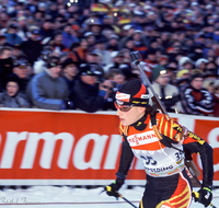 fileadmin/roha/images_galerie/Freizeit-Sport/Biathlon/2001_Biathlon/SPO-BIATH-2001-14-01-0038-roha-Ruhpolding-Biathlon.png