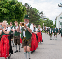 fileadmin/roha/images_galerie/brauchtum/Maibaum/Teisendorf/BR-MAIB-TEI-0100-2015-1228-1227-01-D-roha-Brauchtum-Maibaum-Teisendorf-Aufstellen.png