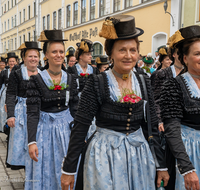 fileadmin/roha/images_galerie/orte_landschaft/Teisendorf/Gaufest-GauverbandI-Freitag14.-Sonntag23.Juli2023/BR-GAUFEST-TEIS-2023-3-1156-11-D-roha-Tracht-Gaufest-Teisendorf.png